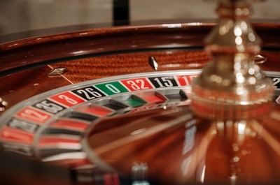game dealer Debet